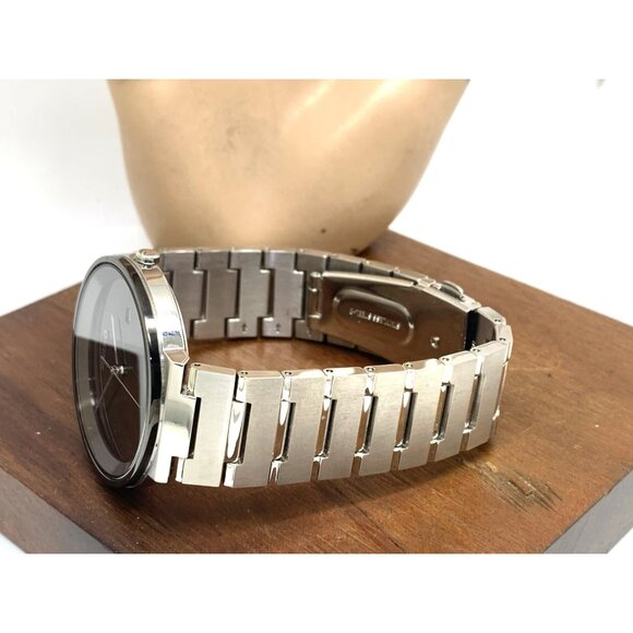 Seiko Men's Watch SUR485 Quartz Black Dial Date Silver Stainless Steel 40mm - Picture 9 of 14